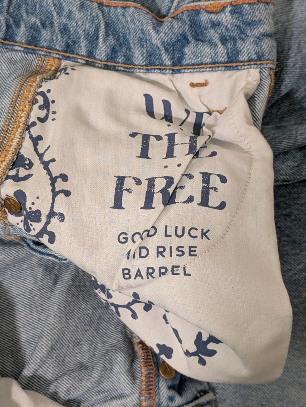 We The Free Free People Good Luck Mid Rise Med Wash Barrel Jeans 27 - Picture 11 of 14